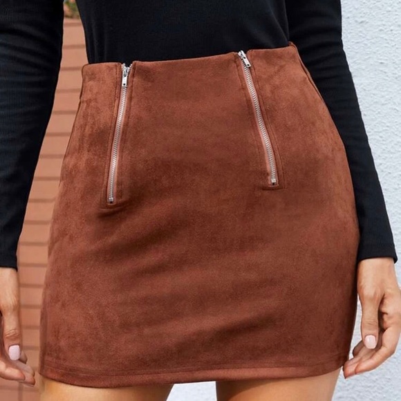🔥LAST ONE🔥Soft as Suede Zipper Detail Mini Skirt - Picture 4 of 4